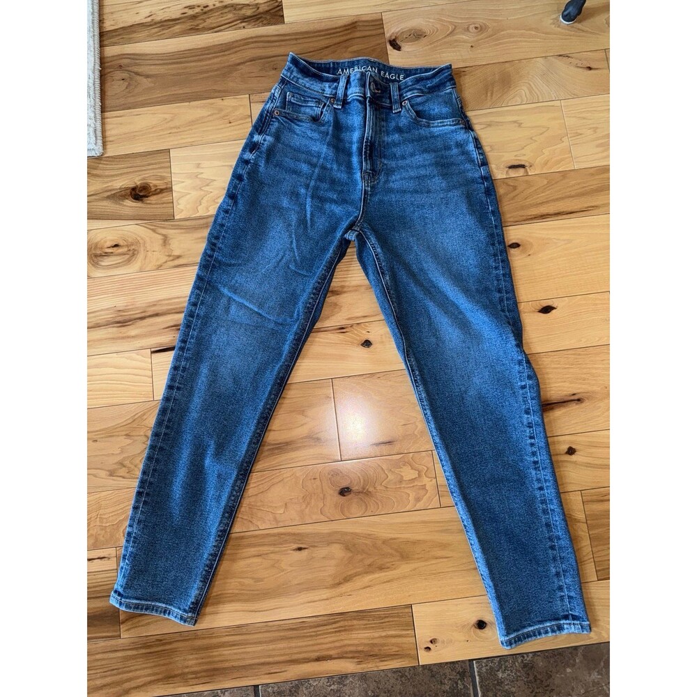 American Eagle Outfitters Medium Blue High-Rise Tapered Jeans